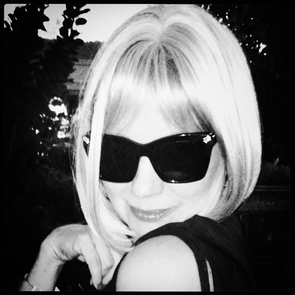 Meet your Posher, Erica - Picture 1 of 1